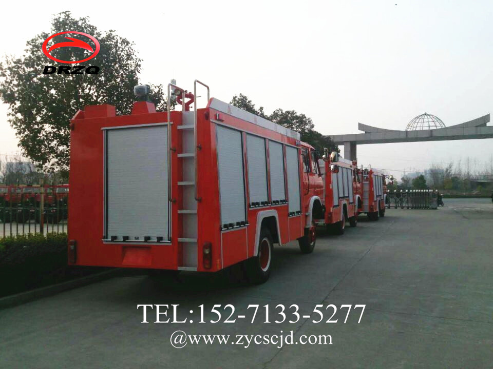 森林消防車尾部圖片