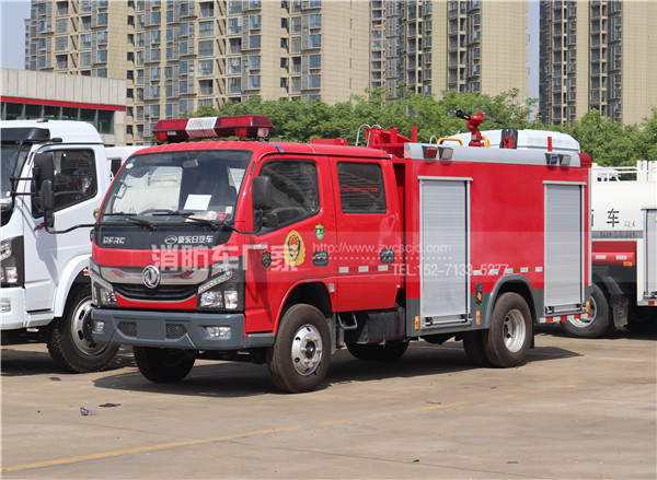 國六東風3噸水罐消防車